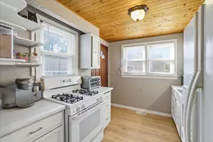 454 N Cedar Ave, Wood Dale, IL 60191 - Photo 5