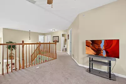 6034 Delaney Drive, Hoffman Estates, IL 60192 - Photo 17
