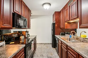 200 N Dearborn St, Chicago, IL 60601 - Photo 9