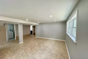 3942 W Fitch Ave, Lincolnwood, IL 60712 - Photo 17