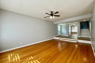 3942 W Fitch Ave, Lincolnwood, IL 60712 - Photo 3