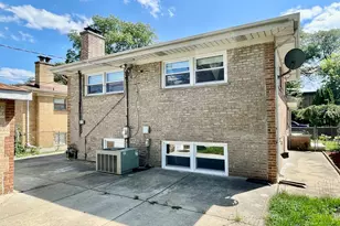 3942 W Fitch Ave, Lincolnwood, IL 60712 - Photo 23