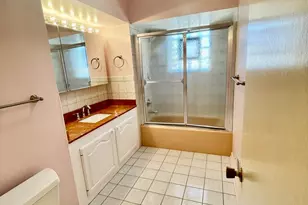 4825 W Sherwin Ave, Lincolnwood, IL 60712 - Photo 15