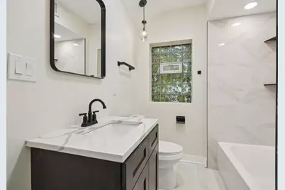 8153 S Champlain Avenue, Chicago, IL 60619 - Photo 9