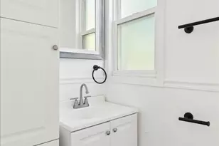 540 E 4th St, Lockport, IL 60441 - Photo 9