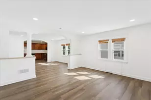 540 E 4th St, Lockport, IL 60441 - Photo 7