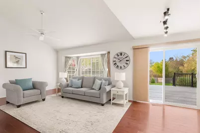 344 Rock Hall Circle, Grayslake, IL 60030 - Photo 3