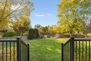 344 Rock Hall Cir, Grayslake, IL 60030 - Photo 25