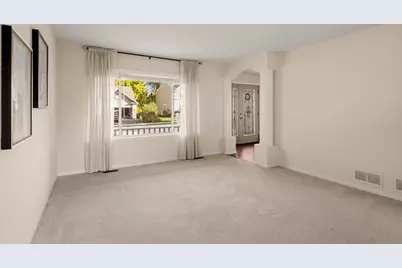 344 Rock Hall Circle, Grayslake, IL 60030 - Photo 11