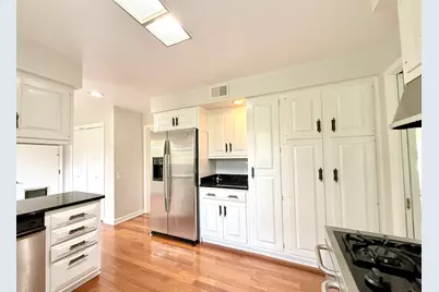 206 Julie Drive, Kankakee, IL 60901 - Photo 9