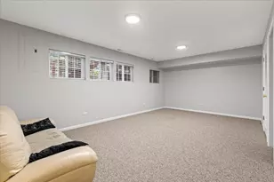 3817 N Milwaukee Ave, Chicago, IL 60641 - Photo 11