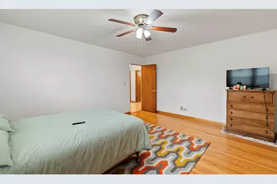 8729 W Summerdale Avenue, Chicago, IL 60656 - Photo 37