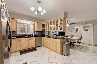 8729 W Summerdale Avenue, Chicago, IL 60656 - Photo 11