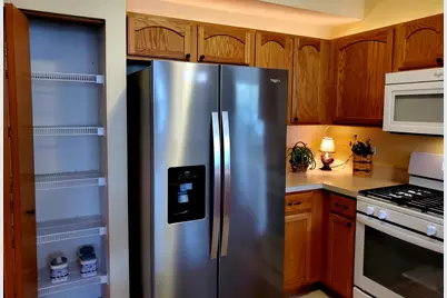 21471 Lake St Clair Drive, Crest Hill, IL 60403 - Photo 11