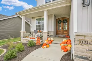 1311 Ravenwood Dr, Mahomet, IL 61853 - Photo 13