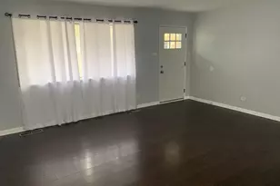 17335 Community St, Lansing, IL 60438 - Photo 5