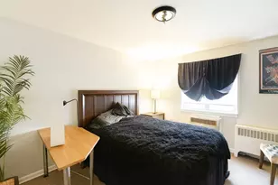 2044 W Jarvis Ave, Chicago, IL 60645 - Photo 5