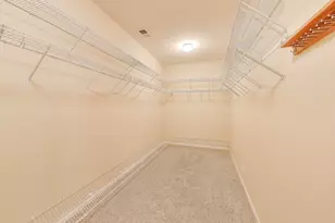 11 Beaconsfield Ct, Lincolnshire, IL 60069 - Photo 21