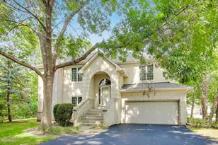 11 Beaconsfield Ct, Lincolnshire, IL 60069 - Photo 3