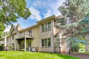 11 Beaconsfield Ct, Lincolnshire, IL 60069 - Photo 37