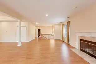 11 Beaconsfield Ct, Lincolnshire, IL 60069 - Photo 7