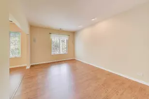 11 Beaconsfield Ct, Lincolnshire, IL 60069 - Photo 17