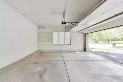 11 Beaconsfield Court, Lincolnshire, IL 60069 - Photo 35