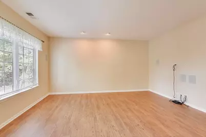 11 Beaconsfield Court, Lincolnshire, IL 60069 - Photo 15