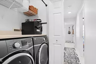 14571 Club Cir Dr, Oak Forest, IL 60452 - Photo 9