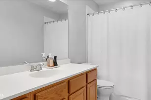 14571 Club Cir Dr, Oak Forest, IL 60452 - Photo 13