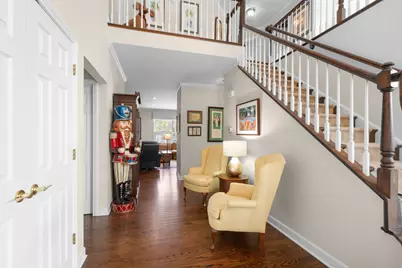 2809 Meadowview Court, Glenview, IL 60026 - Photo 5