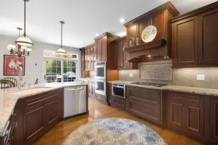 2809 Meadowview Ct, Glenview, IL 60026 - Photo 11