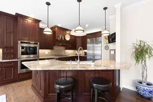 2809 Meadowview Ct, Glenview, IL 60026 - Photo 13