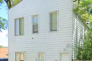 10801 S Hoxie Ave, Chicago, IL 60617 - Photo 1