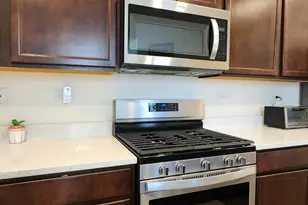 242 Sussex Ln, North Aurora, IL 60542 - Photo 33