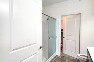 242 Sussex Ln, North Aurora, IL 60542 - Photo 19