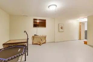 932 Kentucky Ln, Elk Grove Village, IL 60007 - Photo 31