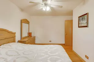 932 Kentucky Ln, Elk Grove Village, IL 60007 - Photo 25