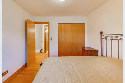 932 Kentucky Lane, Elk Grove Village, IL 60007 - Photo 23