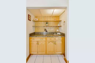 932 Kentucky Lane, Elk Grove Village, IL 60007 - Photo 15