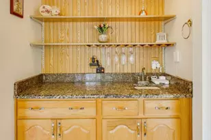 932 Kentucky Ln, Elk Grove Village, IL 60007 - Photo 15