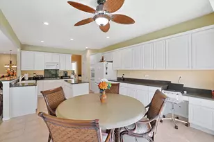 12145 Daphne Dr, Huntley, IL 60142 - Photo 9