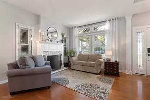 970 Mt Vernon Dr, Grayslake, IL 60030 - Photo 3