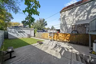 1400 N Lawndale Ave, Chicago, IL 60651 - Photo 35