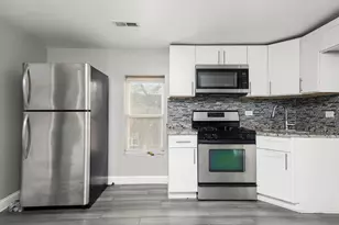 1400 N Lawndale Ave, Chicago, IL 60651 - Photo 15