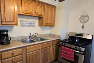 15944 Vera Ct, Oak Forest, IL 60452 - Photo 9