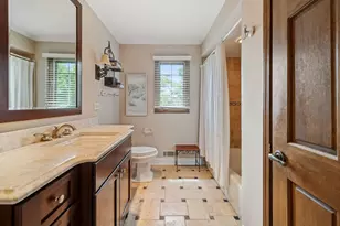 2S658 Avenue Vendome, Oak Brook, IL 60523 - Photo 7