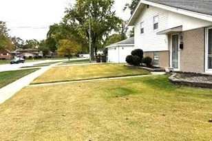 3831 168th St, Country Club Hills, IL 60478 - Photo 5