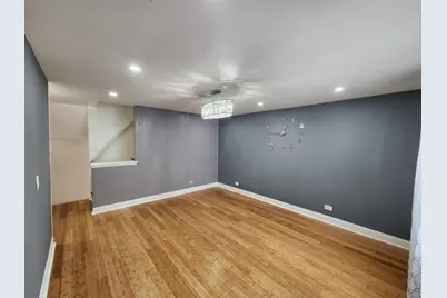 9407 Ironwood Lane, Des Plaines, IL 60016 - Photo 5