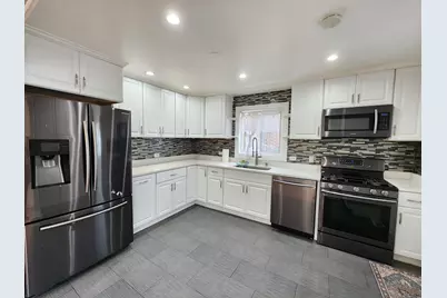 9407 Ironwood Lane, Des Plaines, IL 60016 - Photo 9